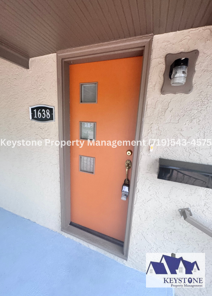 1638 Euclid Ave - Photo 2 of 24