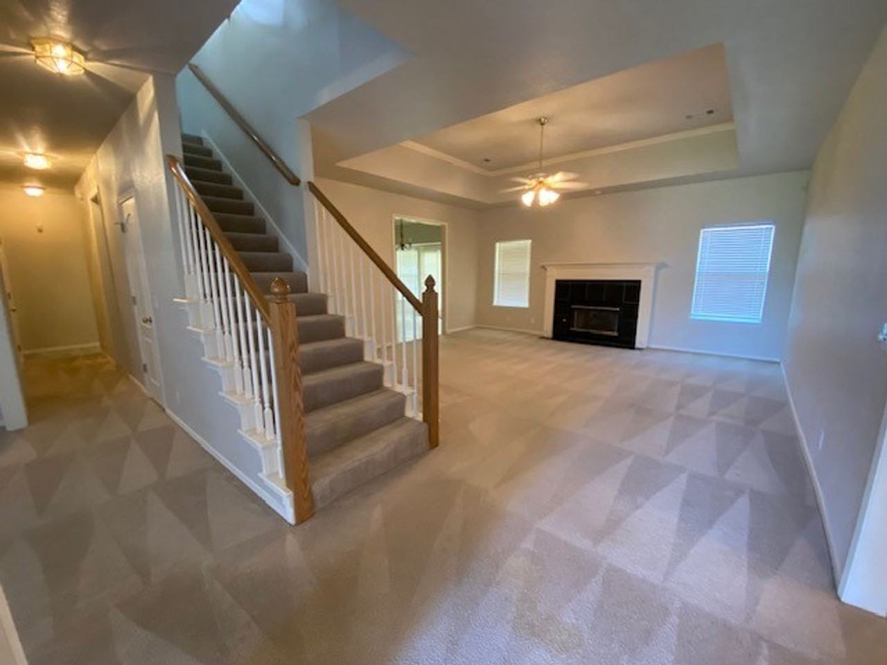 4409 W Hartford St - Photo 2 of 45