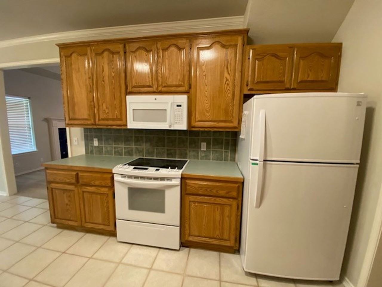 4409 W Hartford St - Photo 6 of 45
