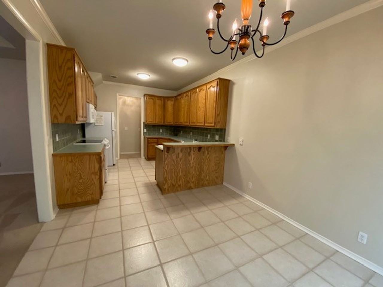 4409 W Hartford St - Photo 7 of 45