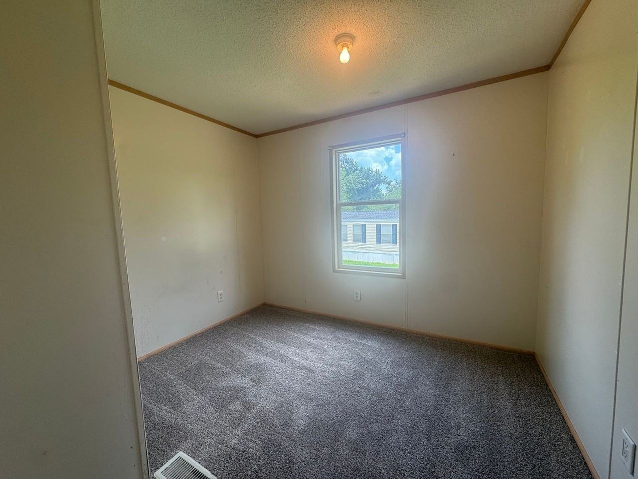 5148 Hudson Dr #5148 - Photo 2 of 10