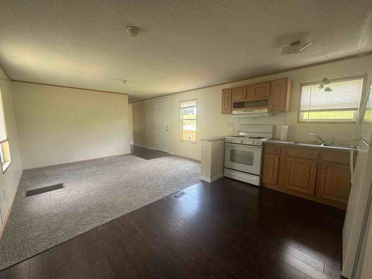 5148 Hudson Dr #5148 - Photo 2 of 8