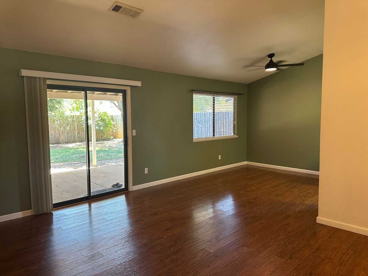 4045 Cirrus St - Photo 2 of 12