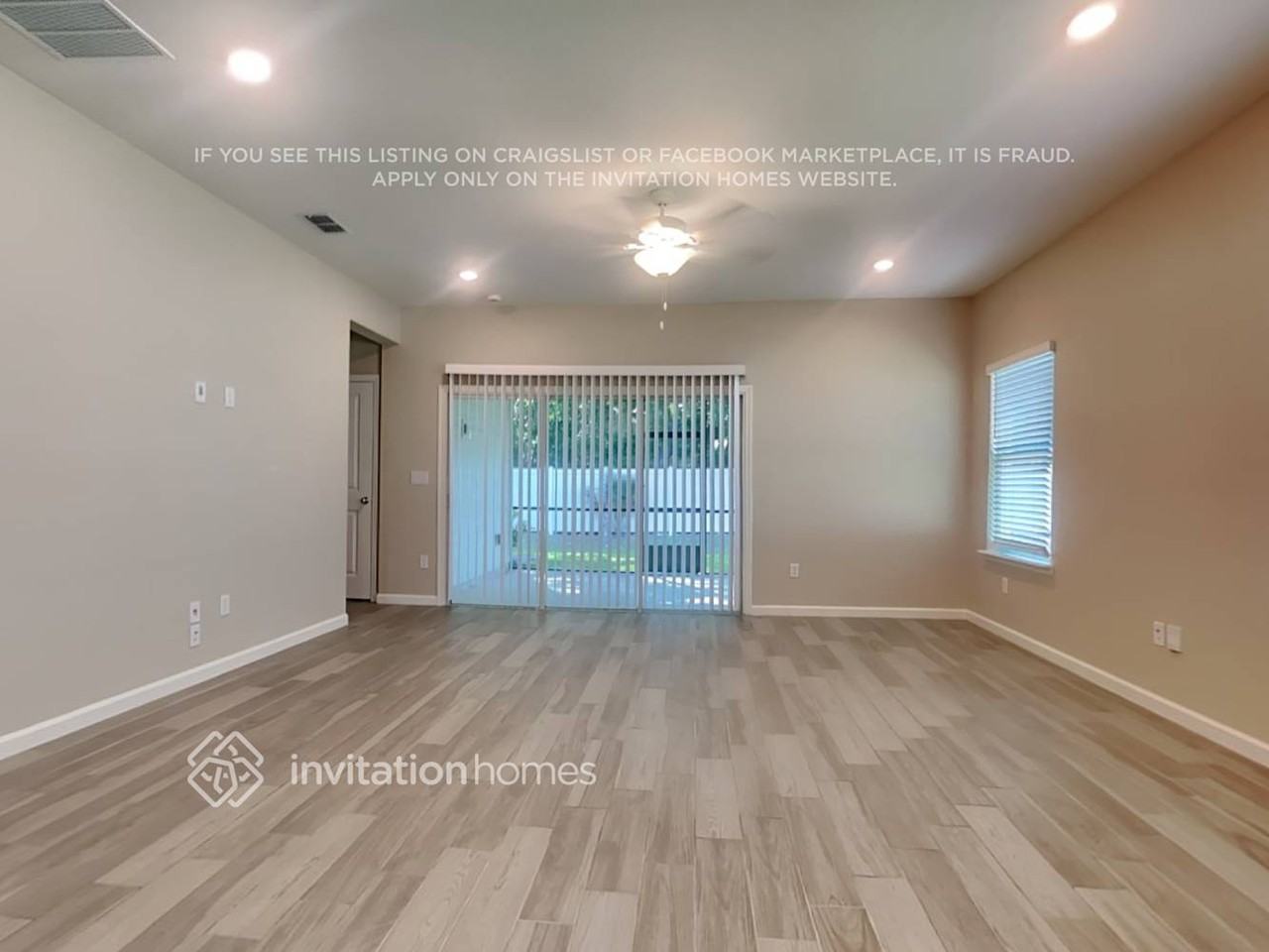 11238 Oyster Creek Rd - Photo 4 of 22