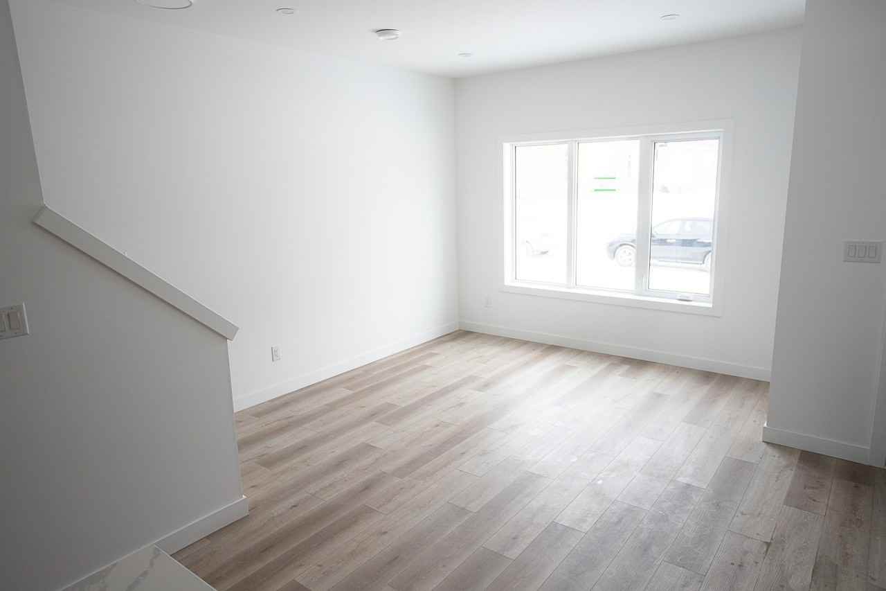 154 Perth Avenue - Photo 2 of 18