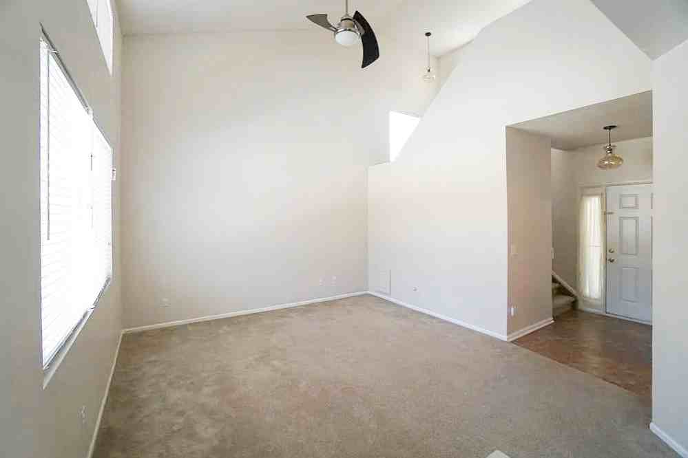 10489 Tracewood Cir - Photo 4 of 20