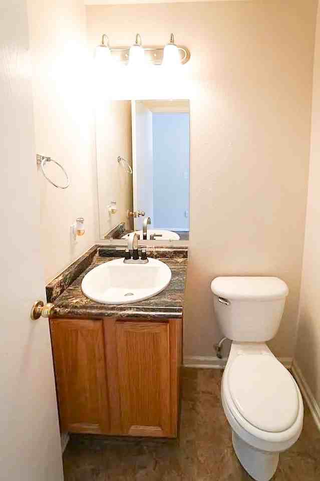 10489 Tracewood Cir - Photo 5 of 20