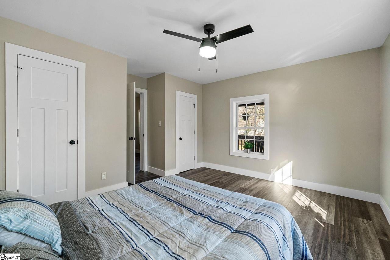 212 E Bearden St - Photo 3 of 11
