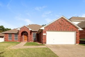 featured image of 7824 Blossom Dr