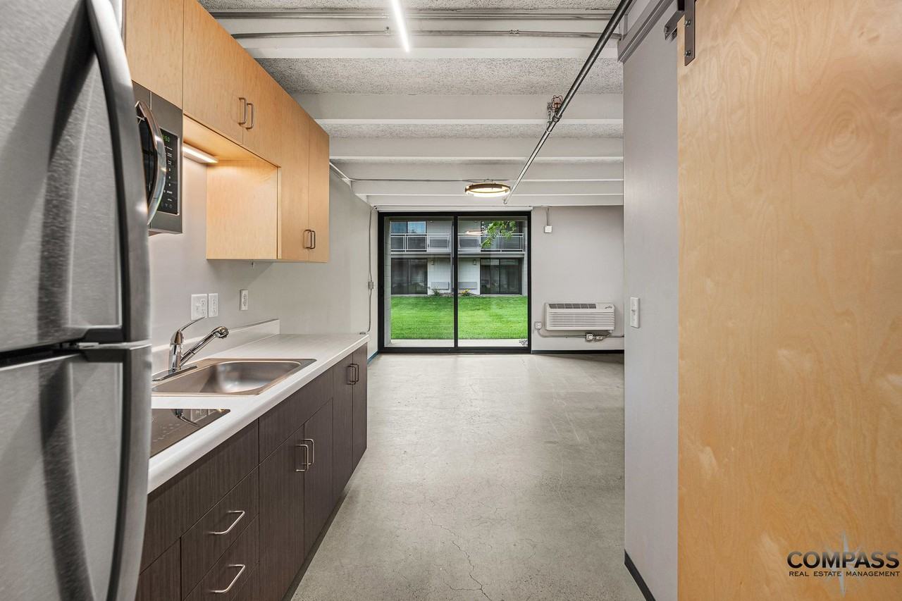 The Howard Apartments - Photo 2 of 50