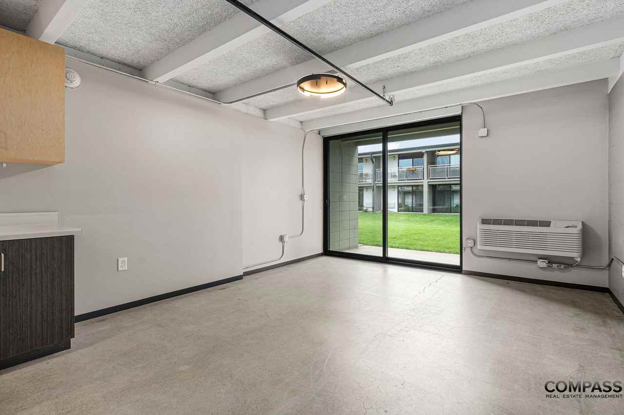 The Howard Apartments - Photo 6 of 50