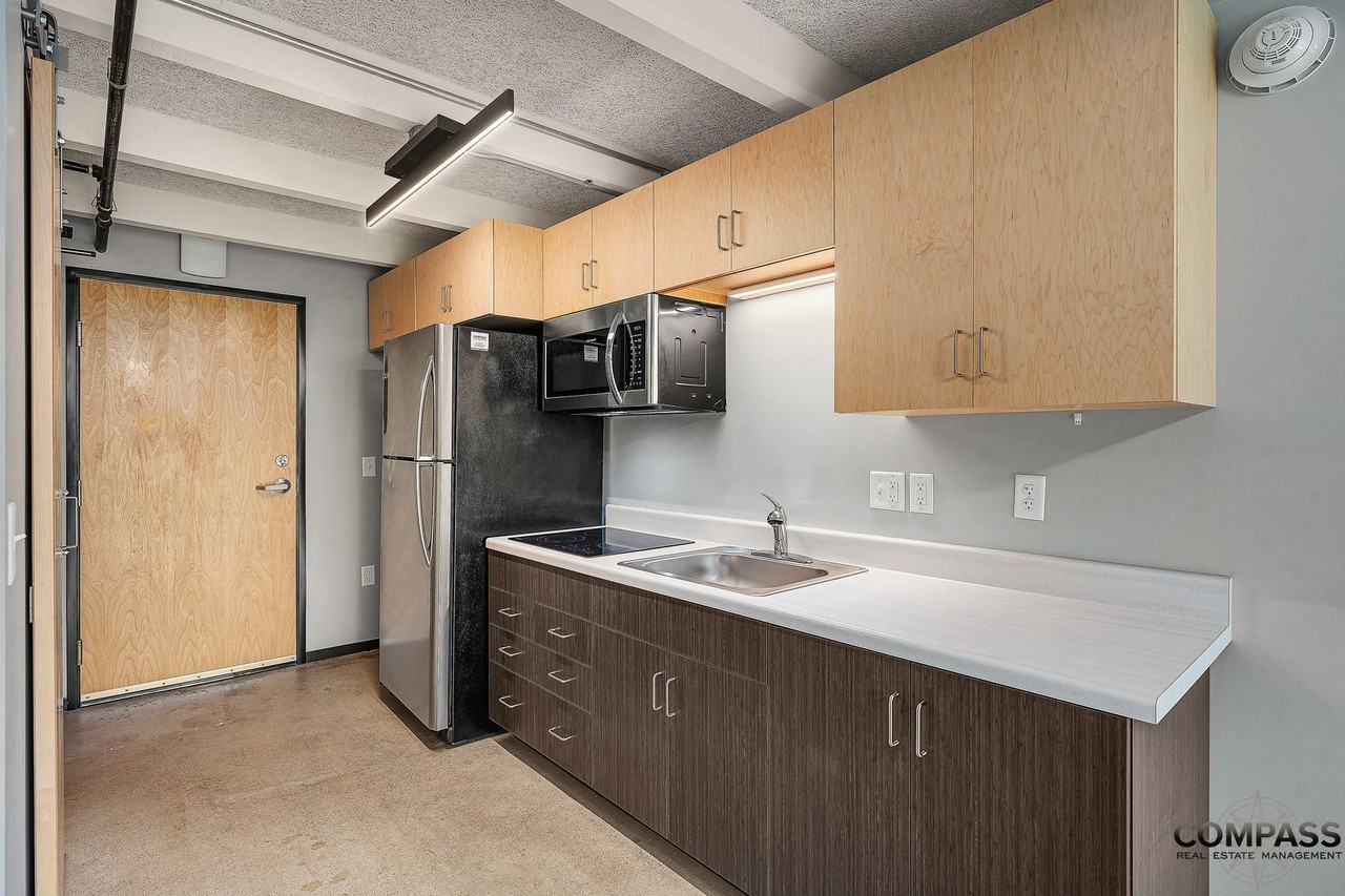 The Howard Apartments - Photo 2 of 50