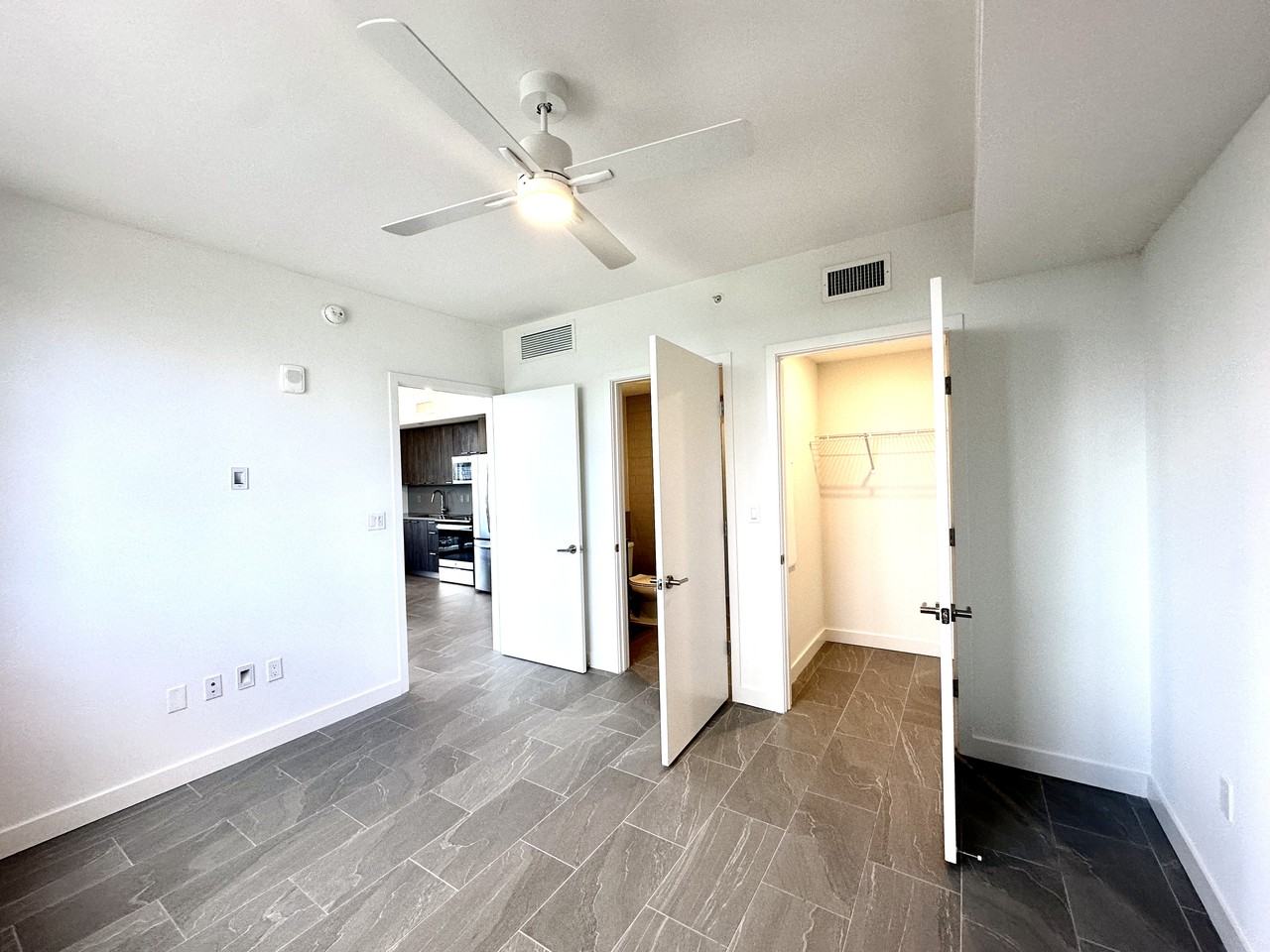 1945 Northwest 3rd Avenue #B3 - Photo 5 of 15