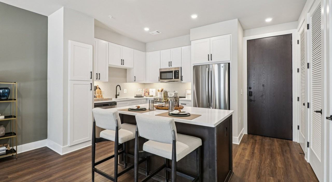 Carlisle Street - Photo 2 of 9