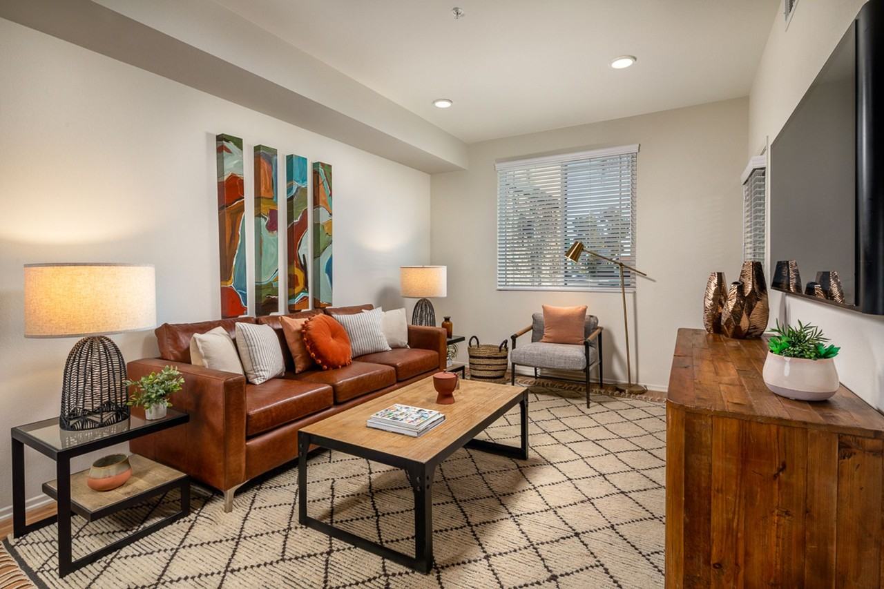 4662 Lincoln Ave. - Photo 3 of 13