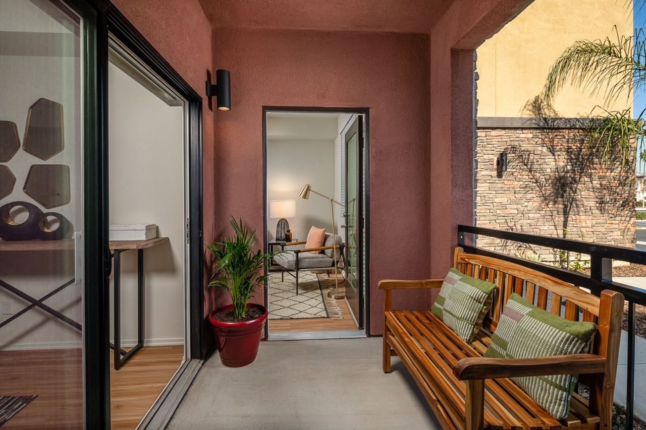 4662 Lincoln Ave. - Photo 6 of 13