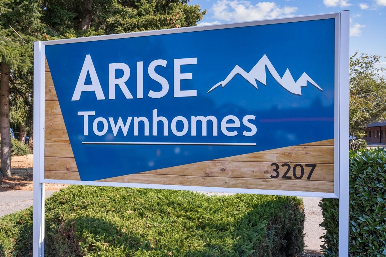 Arise Townhomes - Photo 5 of 7