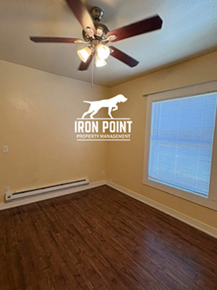806 N 15th St - Photo 2 of 22