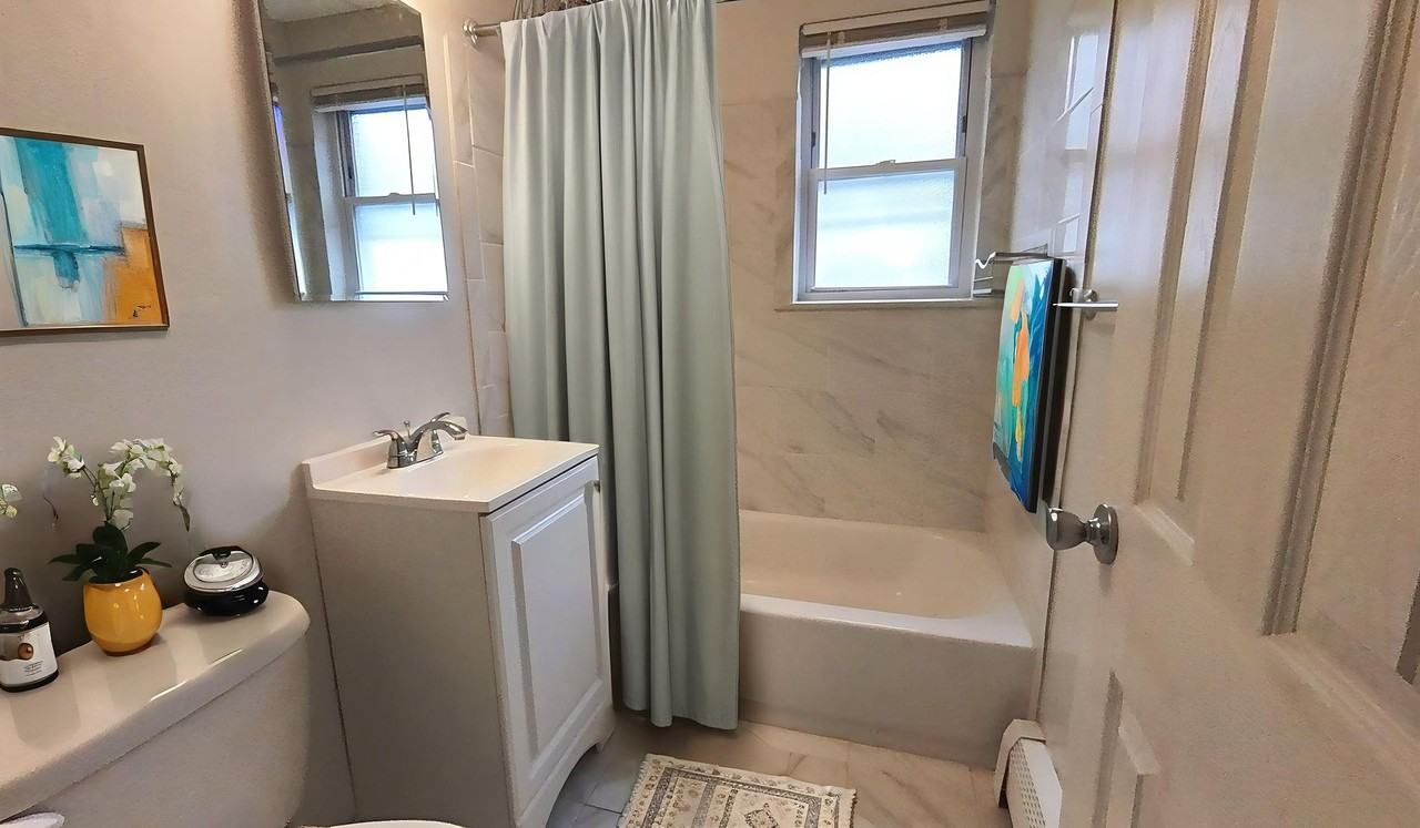 Milton II Apartments - Photo 5 of 8