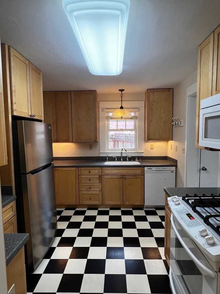 814 St Helena Ave - Photo 7 of 14