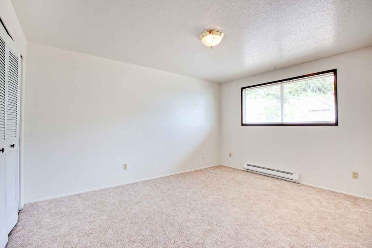 Alderwood Apartments - Photo 7 of 9