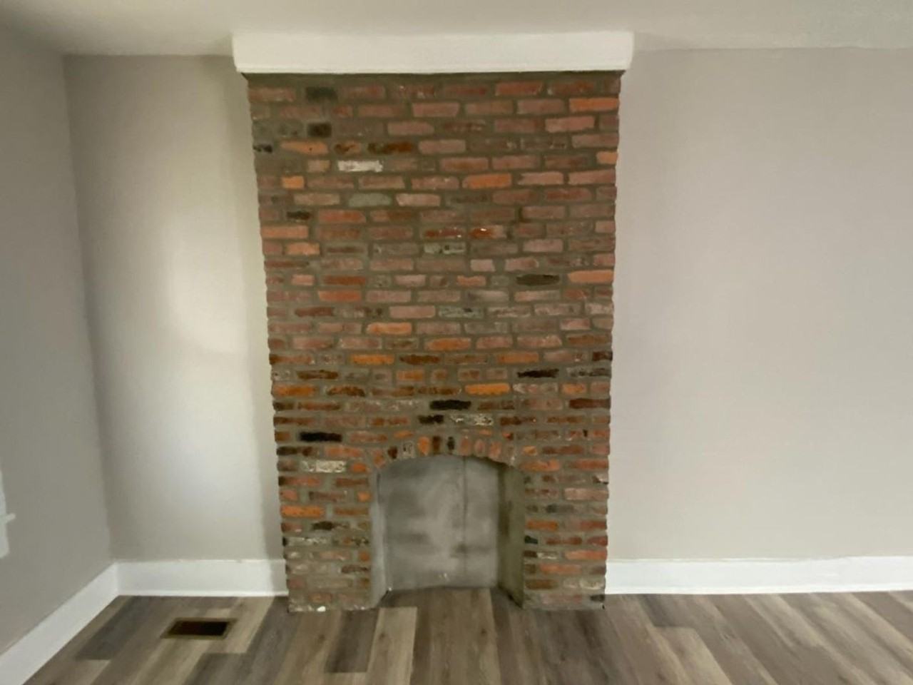 1469 N Grant Ave - Photo 5 of 12