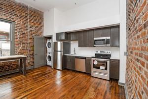 featured image of 1711 E Main St