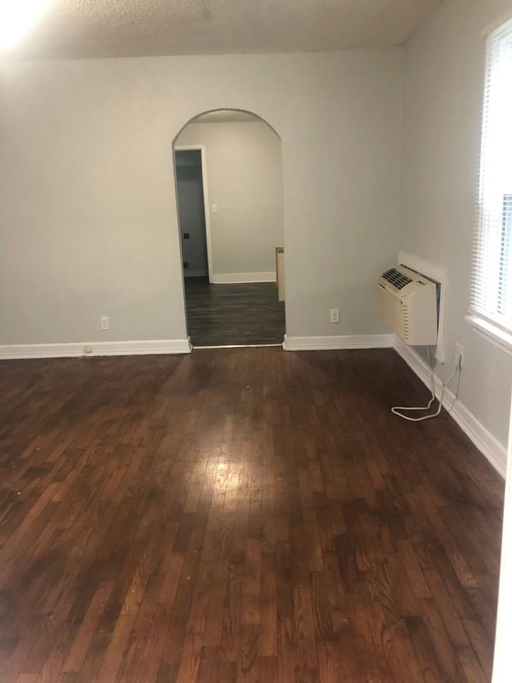 627 S Fort Ave - Photo 2 of 17