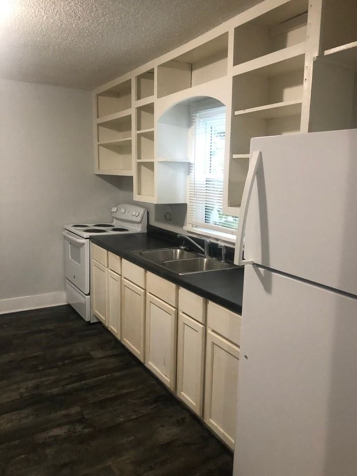 627 S Fort Ave - Photo 7 of 17