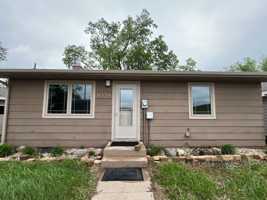 featured image of 1038 S Lake Dr