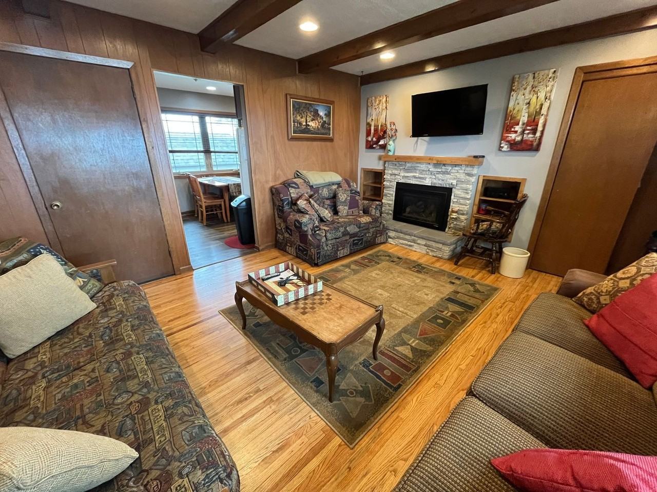 1038 S Lake Dr - Photo 6 of 15