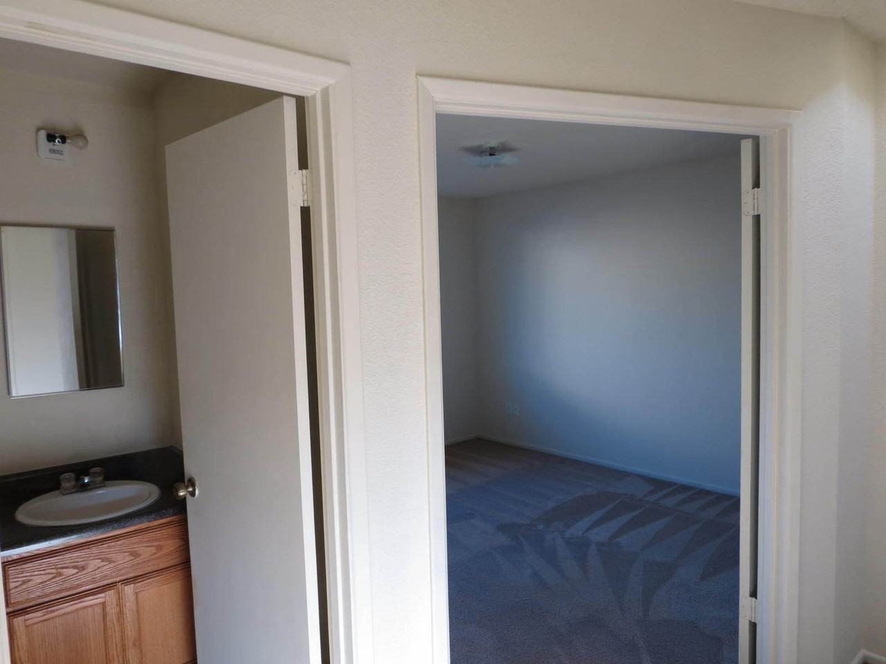 659 W Ramona St - Photo 5 of 13
