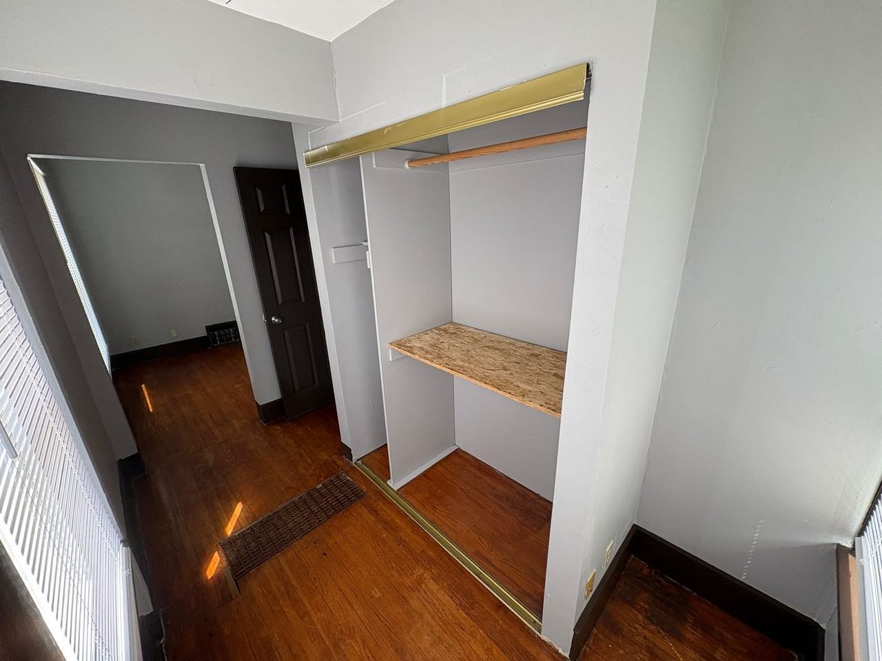 135 N 30th St - Photo 6 of 26