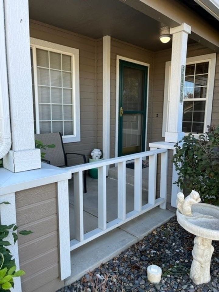 5470 Twin Creeks Dr - Photo 2 of 19