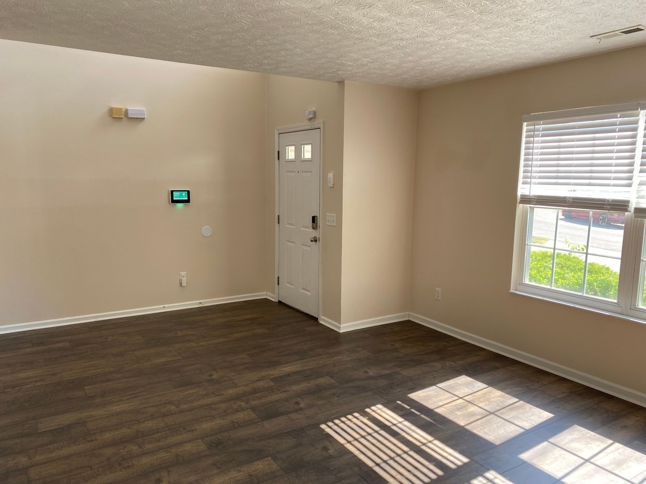 4221 Dobbin Cir - Photo 4 of 50