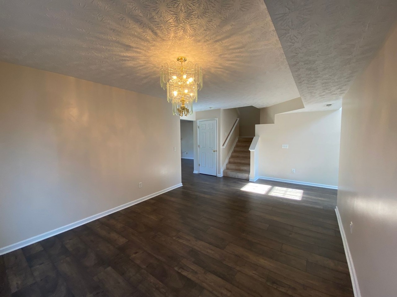4221 Dobbin Cir - Photo 6 of 50