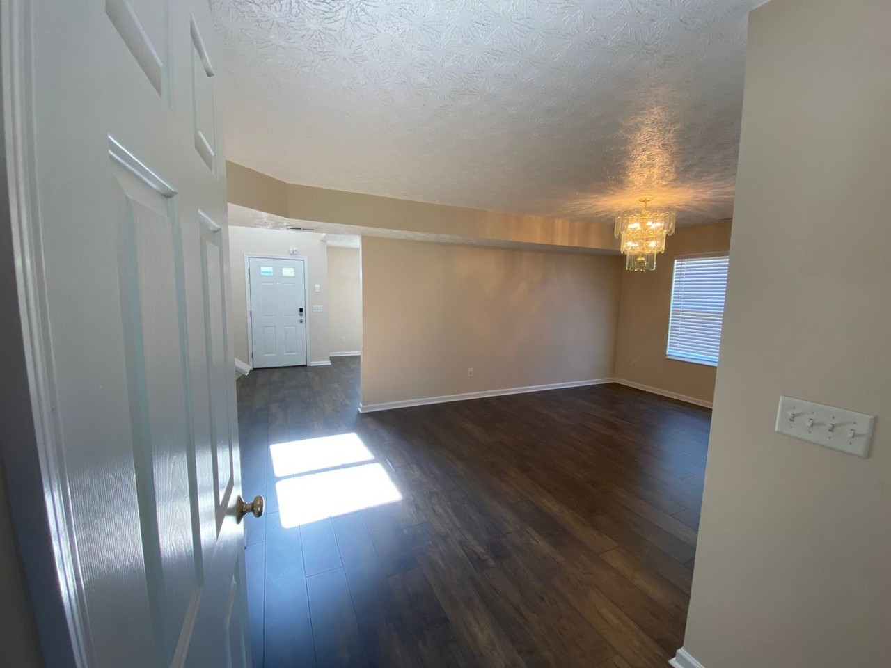 4221 Dobbin Cir - Photo 7 of 50