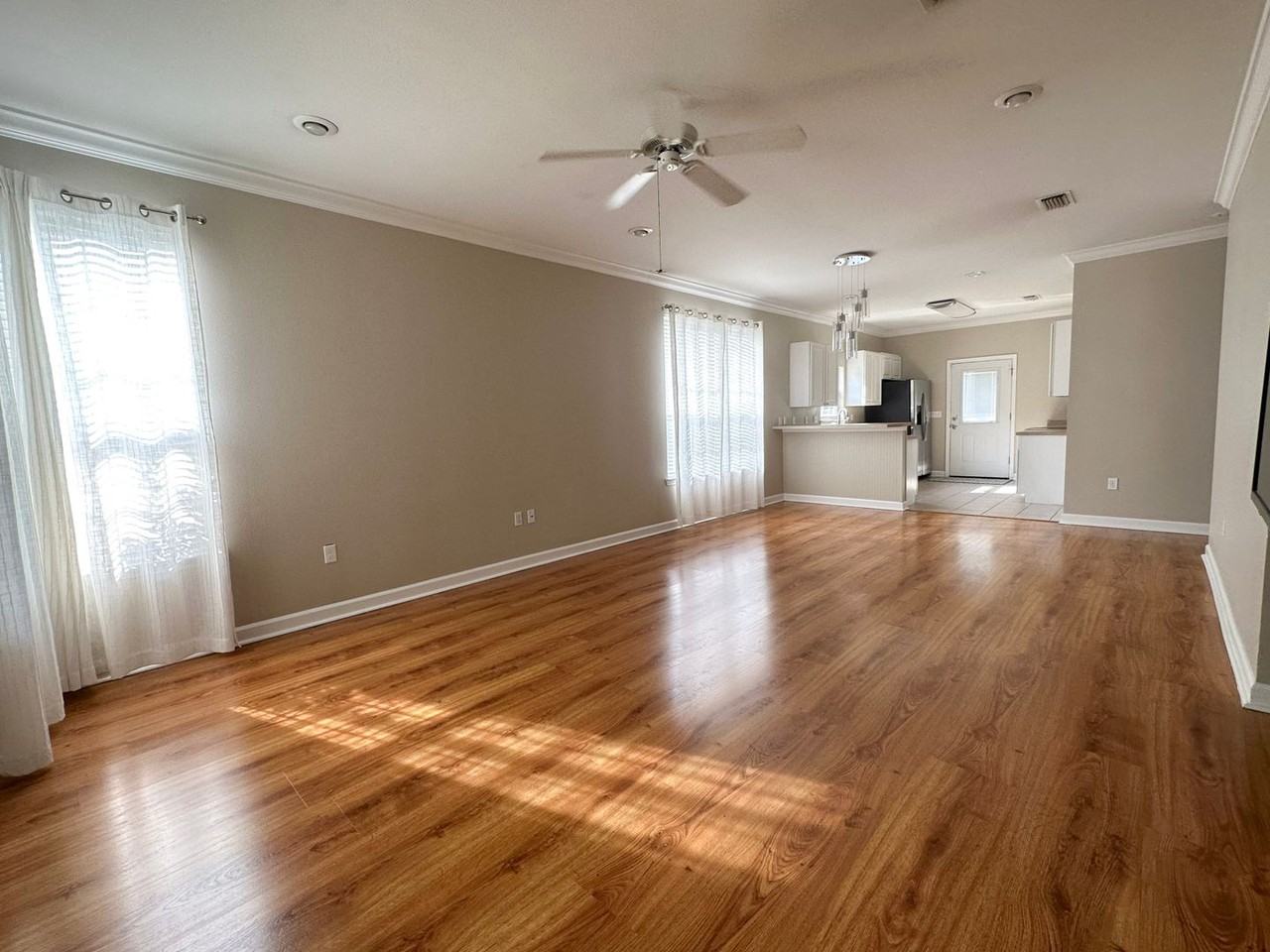 94 Trista Terrace Ct - Photo 3 of 27