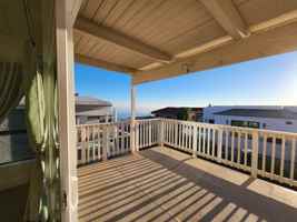 featured image of 851 Acapulco St