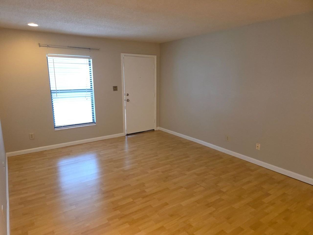 3022 3022 Plaza Terrace Drive - 3022 Plaza Terrace Drive - Photo 6 of 10