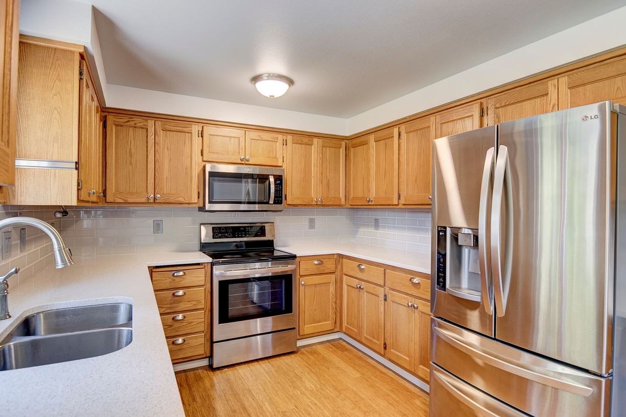 1467 Nw 8th Ave - Photo 2 of 24