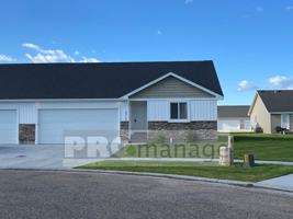 featured image of 3698 E United Cir