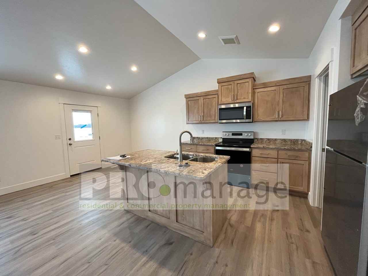 3698 E United Cir - Photo 2 of 12