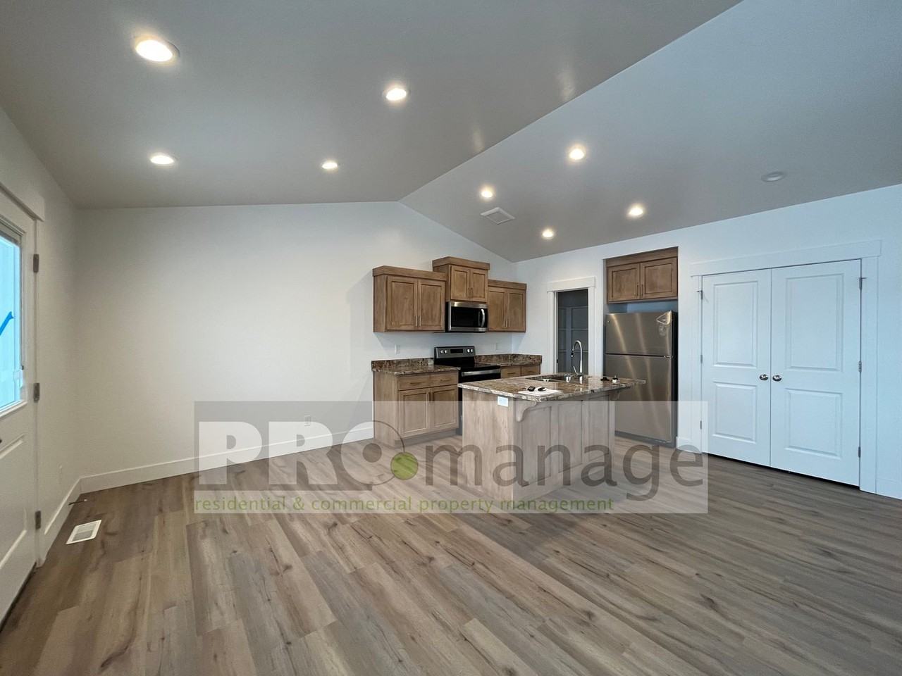 3698 E United Cir - Photo 3 of 12