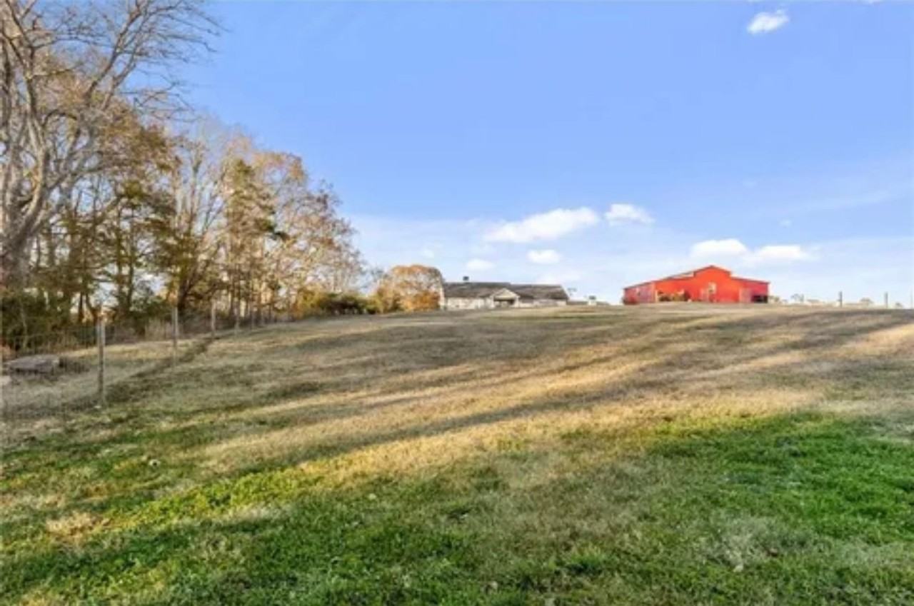 798 Anderson Thomas Rd - Photo 2 of 24