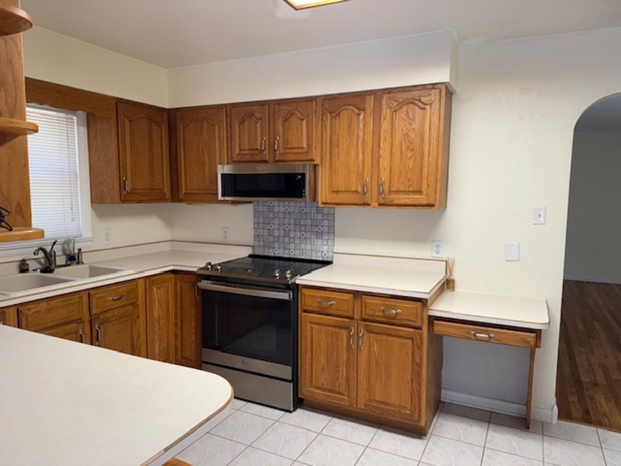 2824 7th Ave - Photo 3 of 11