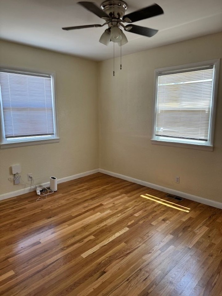 2824 7th Ave - Photo 6 of 11