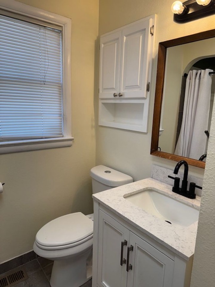 2824 7th Ave - Photo 7 of 11