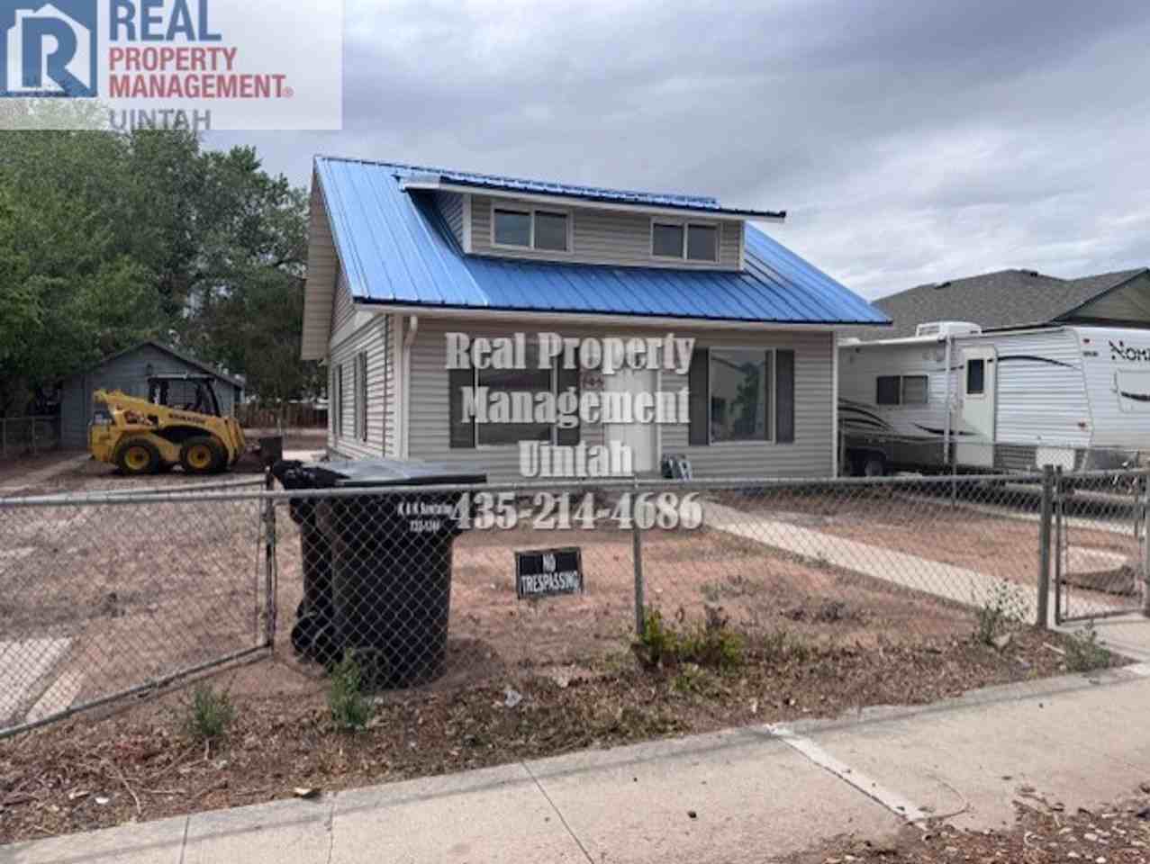 245 N 100 E - Photo 3 of 26