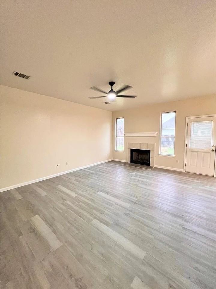 14502 Amy Francis St - Photo 6 of 13